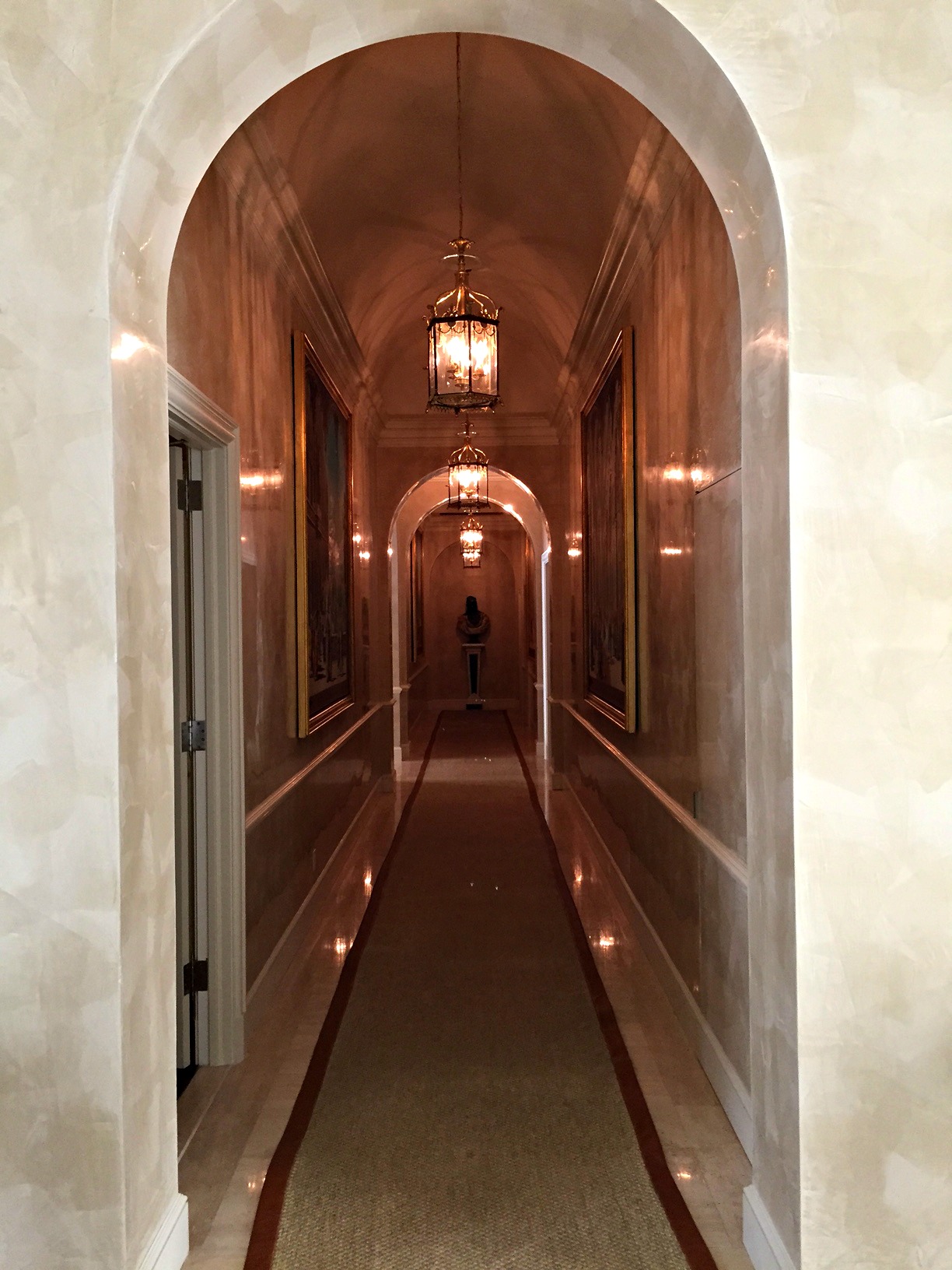 Interior-Hallway-with-Lighting